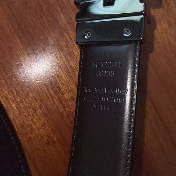 Perry Ellis Reversible belt - Picture 4 of 5